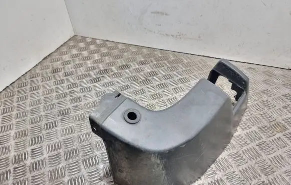 Rear bumper corner part panel trim