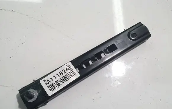 Ford Mondeo MK IV Seat belt adjustment rail 