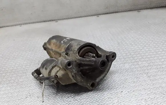Peugeot 806 Starter motor D7R27