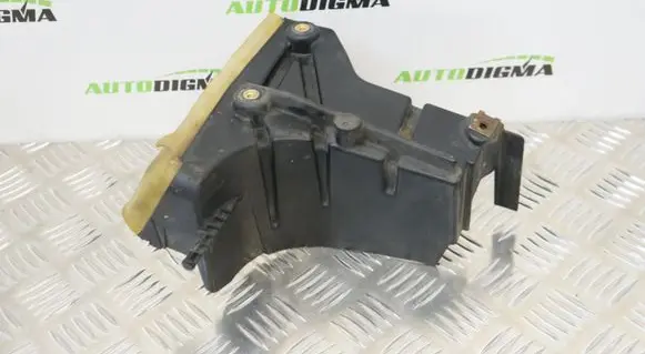 Other engine bay part