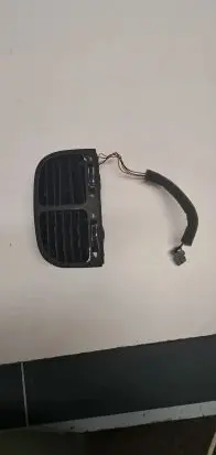 Jaguar XJ X350 Rear air vent grill 2W9319C570