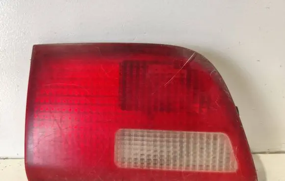 Tailgate rear/tail lights