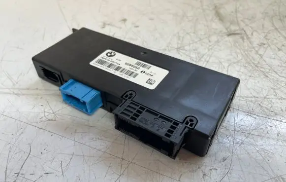 BMW X3 F25 Gateway control module 9286952