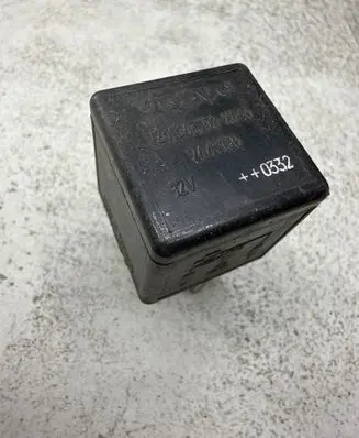 Volvo V50 Other relay 9441158 440332