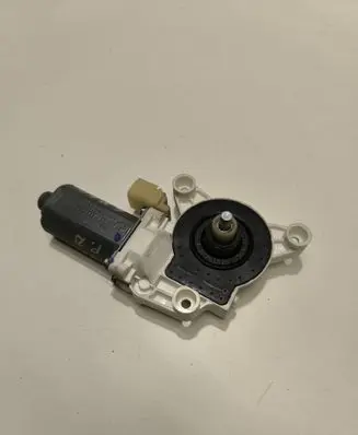 Chrysler Sebring (JS) Front door window regulator motor 3017342D 05155522