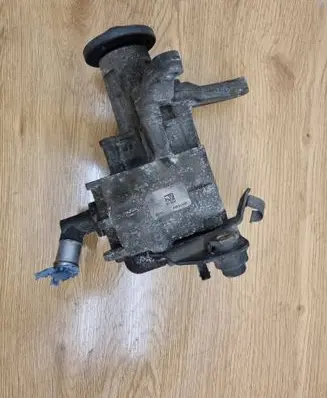 BMW 5 GT F07 Power steering pump 679866503 5001389
