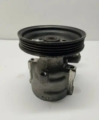 Citroen Xsara Picasso Power steering pump 26057304