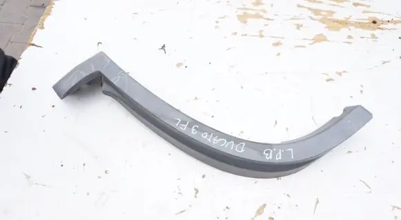 Front arch trim