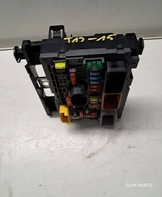Peugeot 3008 I Fuse box set 9675877980