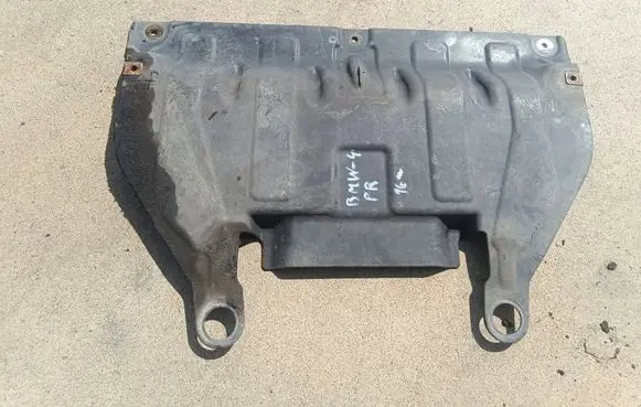 BMW 4 F36 Gran coupe Engine splash shield/under tray 6850067 51164310