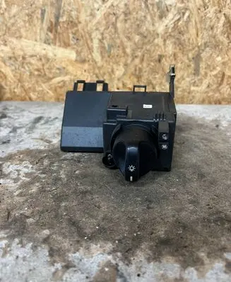 Mercedes-Benz E W210 Light switch 2105451404