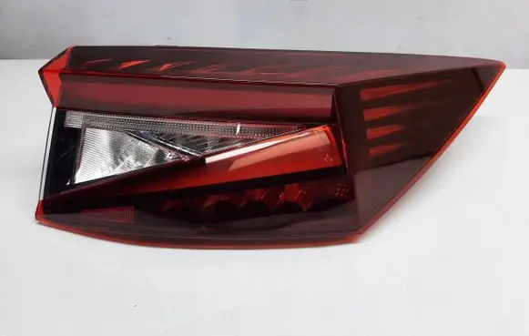 Skoda Enyaq iV Rear/tail lights