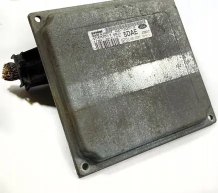 Ford Fiesta Engine control unit/module 4S6112A650JB S118763005B