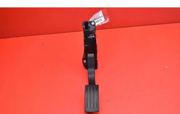 Mazda 3 II Accelerator throttle pedal BBM2-41600A