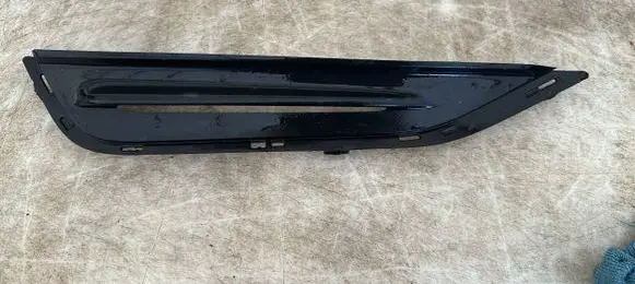Volvo S60 Front bumper lower grill 31323851