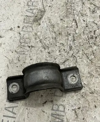 BMW X5 F15 Sway bar bush bracket, rear 6859264