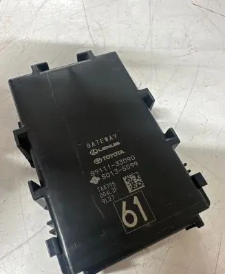 Lexus ES 250 - 300 - 330 Gateway control module 8911133090
