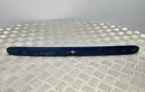 Opel Astra G Tailgate trim 8062860