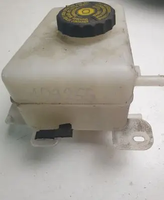 Lexus RX 450H Brake fluid reservoir 240520