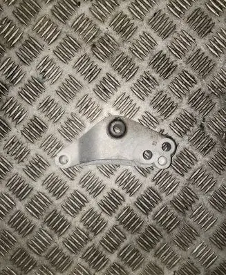 Opel Corsa F Gearbox mounting bracket 9826468580