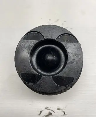 Mercedes-Benz E W211 Piston 1R1