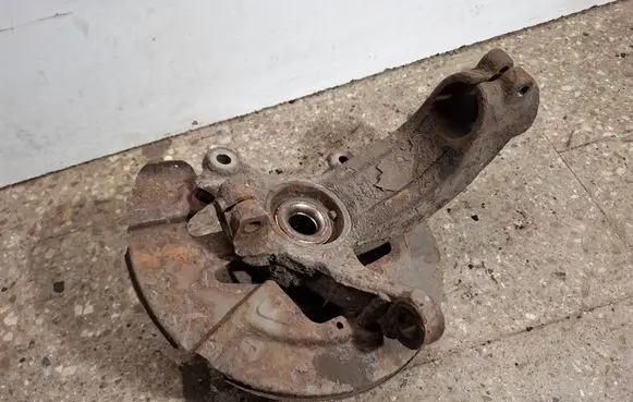 Volvo XC70 Front wheel hub