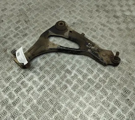 Mercedes-Benz Vito Viano W447 Front lower control arm/wishbone A4473307600