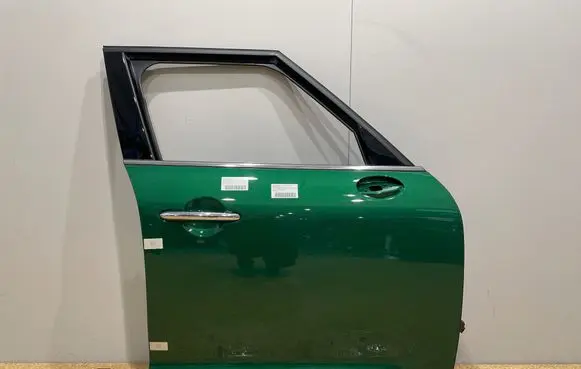 Mini Cooper Countryman F60 Front door 