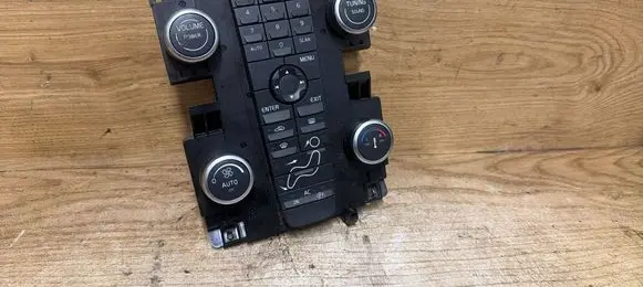 Volvo C30 Climate control unit 31324236