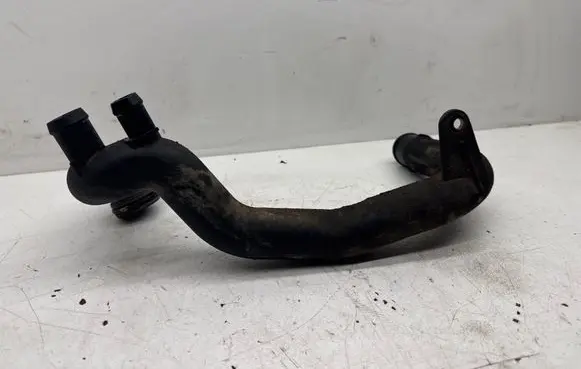 Mercedes-Benz B W245 Engine coolant pipe/hose A6402001352