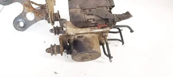 Volkswagen Golf V ABS Pump 1K0907379P