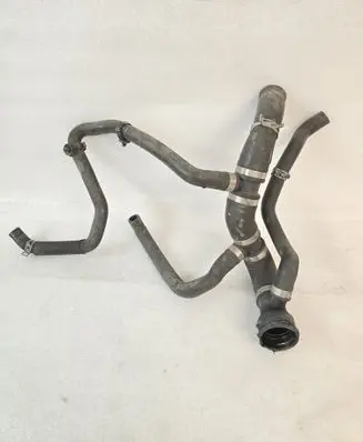 Engine coolant pipe/hose