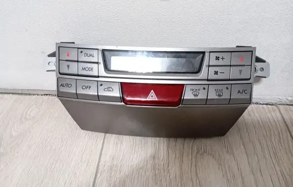 Subaru Outback Climate control unit 72311AJ030 A2C3109100000