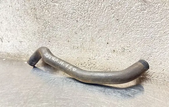 Opel Astra H Coolant pipe/hose 