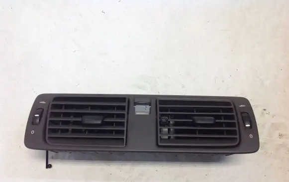 Volvo V50 Dash center air vent grill Y01144