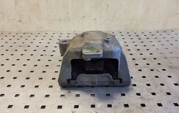 Volkswagen Golf IV Engine mount bracket 1J0199262BF