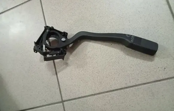 Volkswagen Transporter - Caravelle T4 Wiper control stalk ME006245