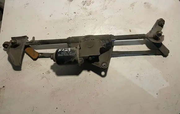 Toyota RAV 4 (XA20) Front wiper linkage and motor 8511042130