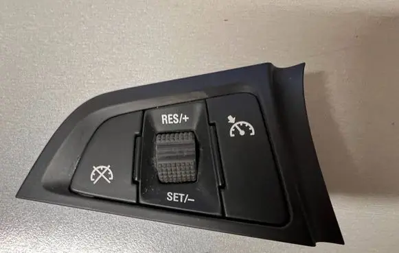 Opel Astra J Steering wheel buttons/switches 13352944 13352971