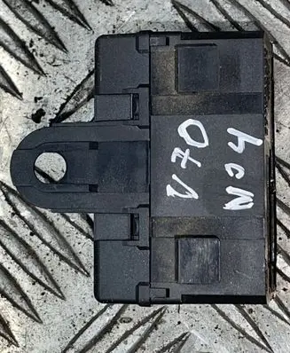 Volvo V70 Seat heating relay 9442947