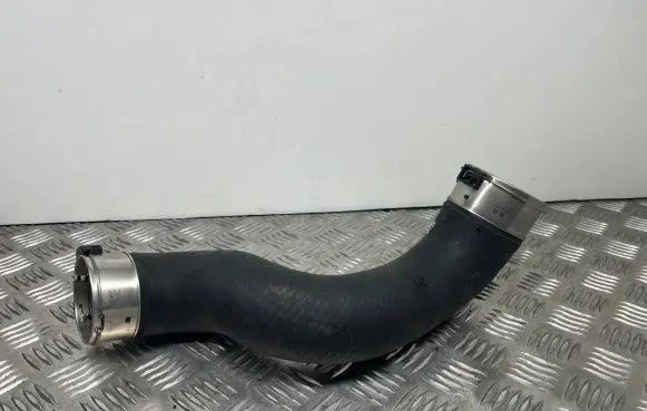 Mercedes-Benz C W204 Intercooler hose/pipe A2045286582