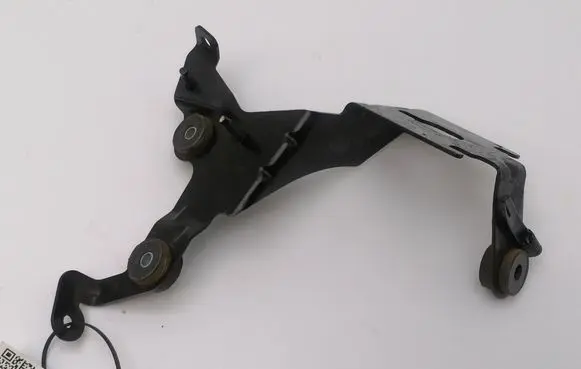 Jaguar F-Pace Fuel filter bracket/mount holder GX739D202AD