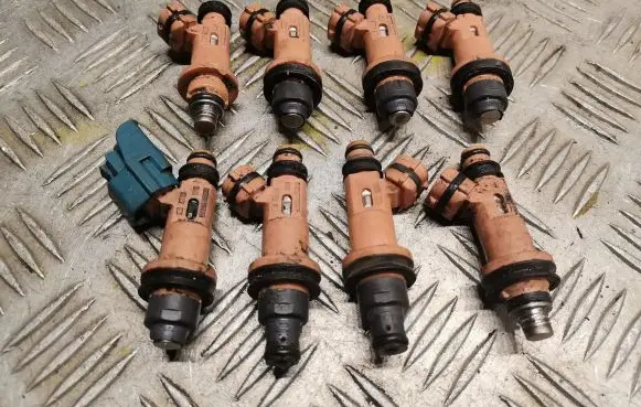 Lexus SC 300 - 400 Fuel injectors set 2325050030