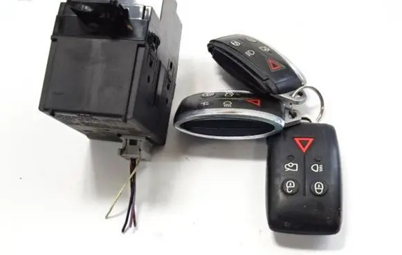 Jaguar XF X250 Ignition key card reader CW8311572AK 32900007