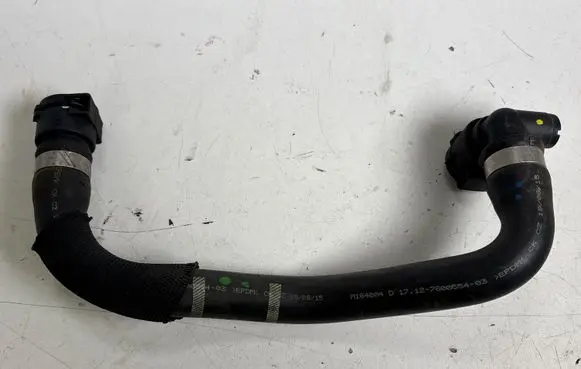BMW 4 F32 F33 Engine coolant pipe/hose 7600554