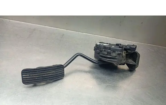Opel Astra H Accelerator pedal position sensor 9158010