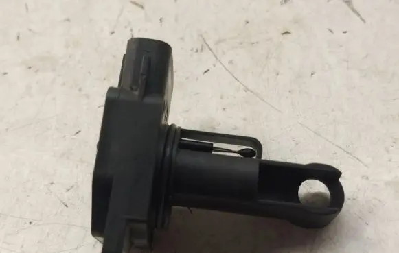 Toyota Corolla Verso AR10 Mass air flow meter 222040N010 2220430010 MB1974003070