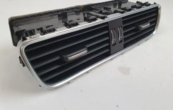 Audi A5 8T 8F Dash center air vent grill 8T2820951D