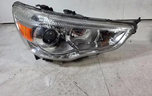 Mitsubishi ASX Headlight/headlamp P9135