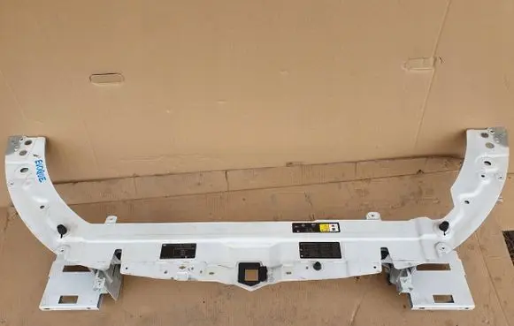 Land Rover Evoque I Radiator support slam panel wzmocnienie